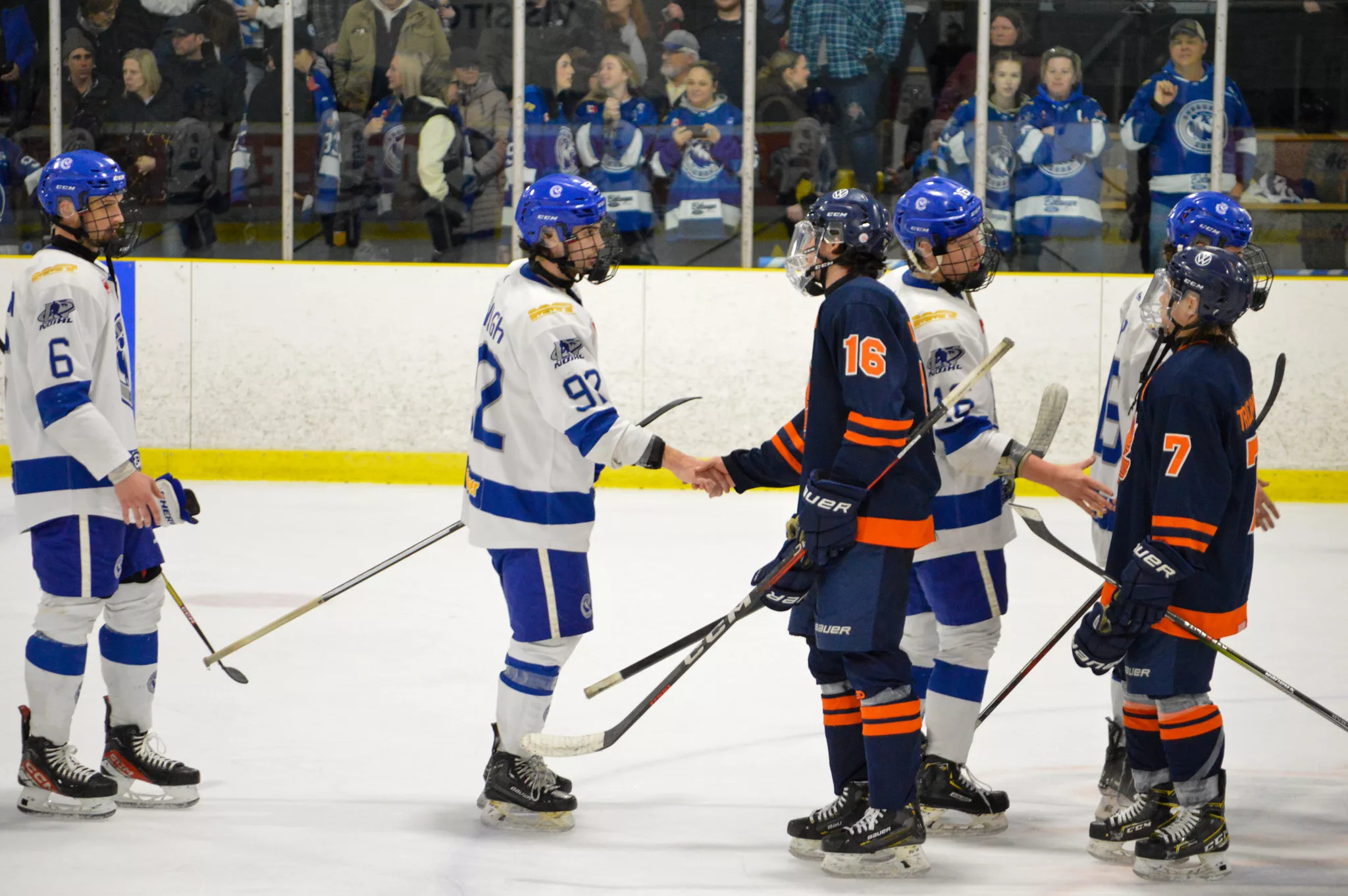 Cubs shake hands with Thunderbirds
