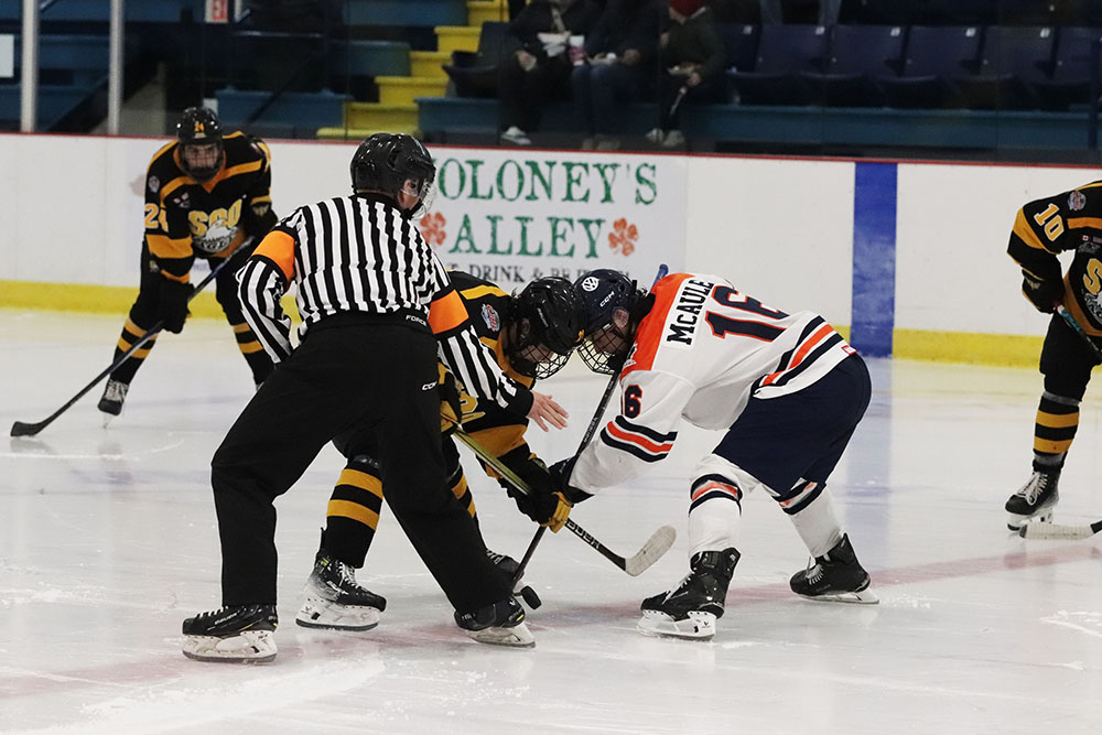 Thunderbirds complete weekend sweep of Eagles 31 Thunderbirds and Eagles take face-off